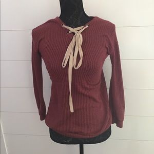 Long sleeved sweeter.